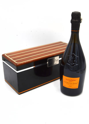 1998 Veuve Clicquot La Grande Dame Vintage Brut Champagne [Riva Gift Box]