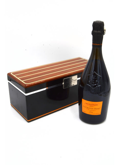Champagne Veuve Clicquot La Grande Dame Rose 1998 in gift box, 750