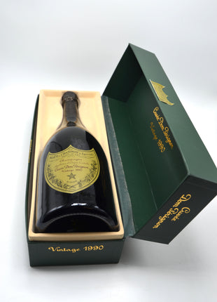 1990 Dom Pérignon Vintage Brut Champagne [Gift Box] (magnum)