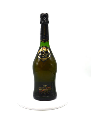 1975 Veuve Clicquot La Grande Dame Brut Champagne