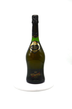 1975 Veuve Clicquot La Grande Dame Brut Champagne